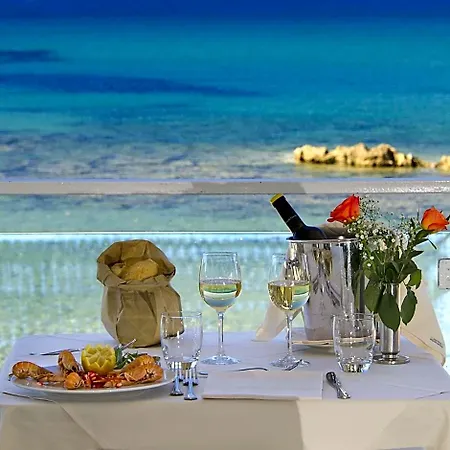 Отель La Playa Аччароли